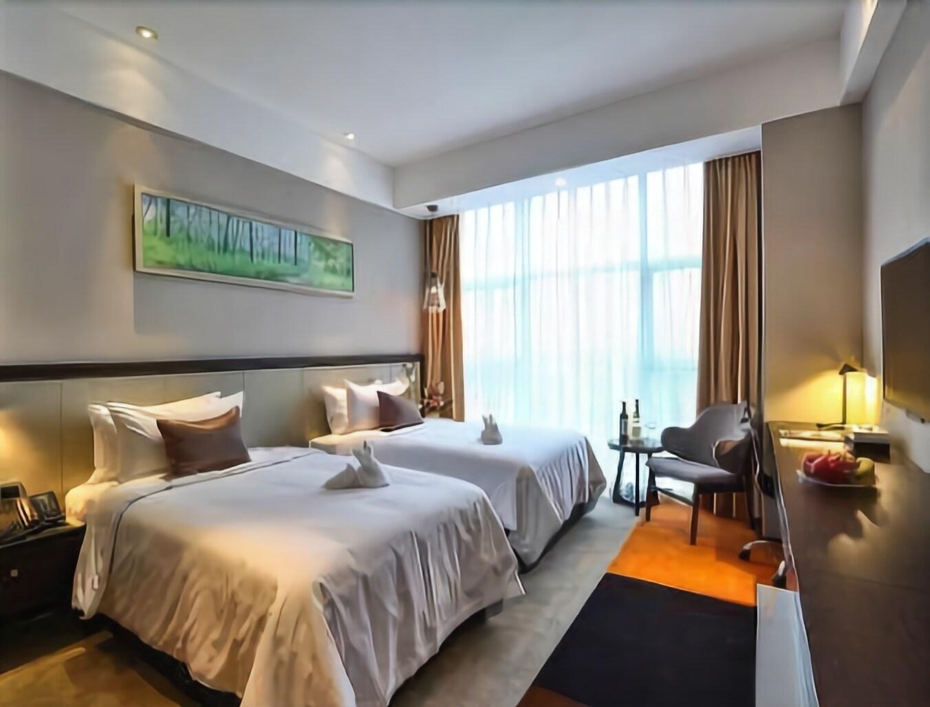 Ramada Encore Guanghan Bagian luar foto