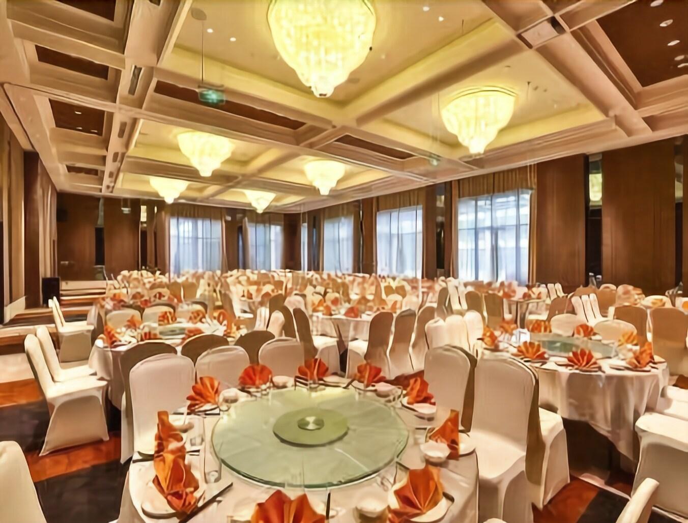 Ramada Encore Guanghan Bagian luar foto