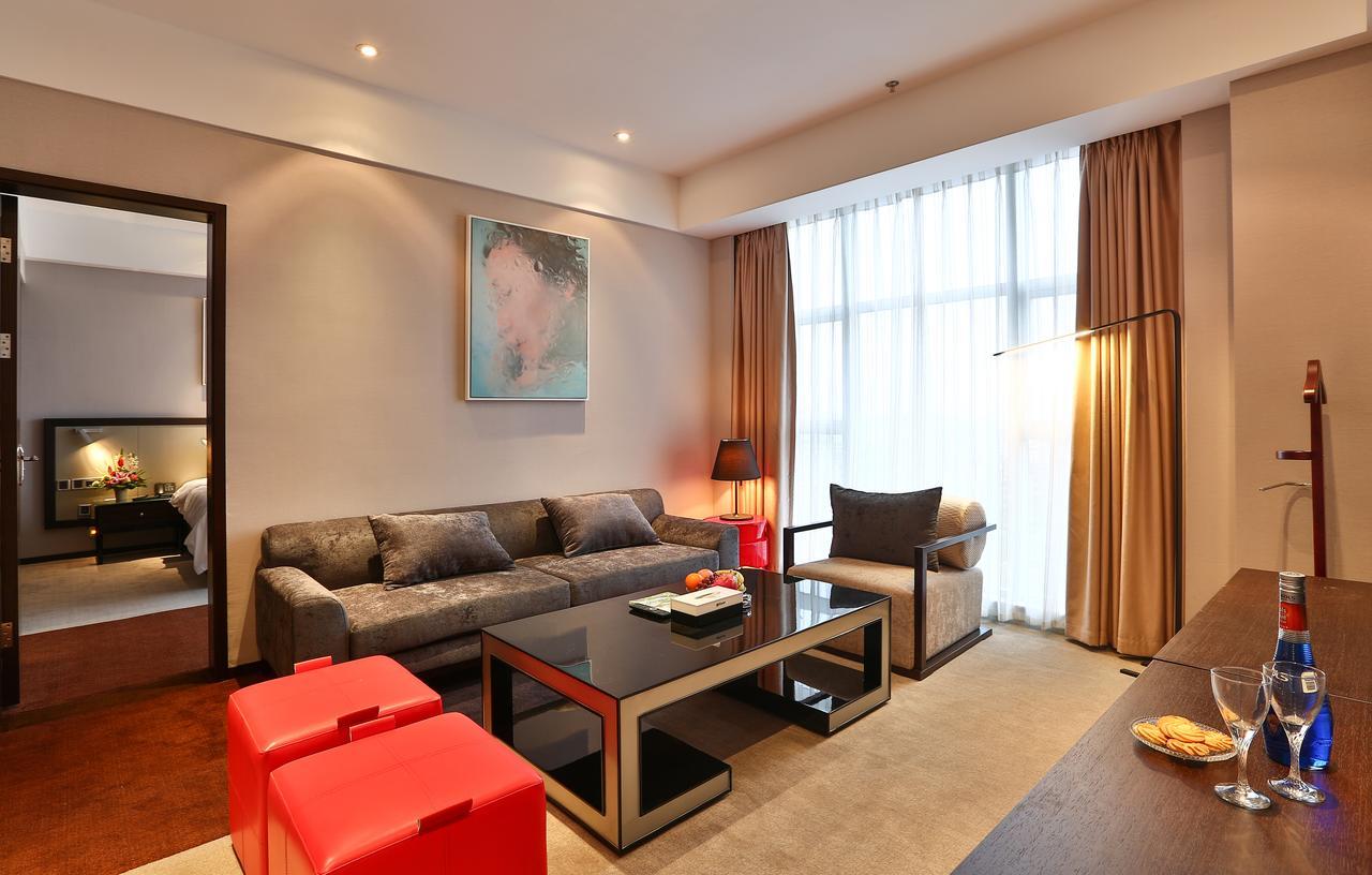 Ramada Encore Guanghan Bagian luar foto